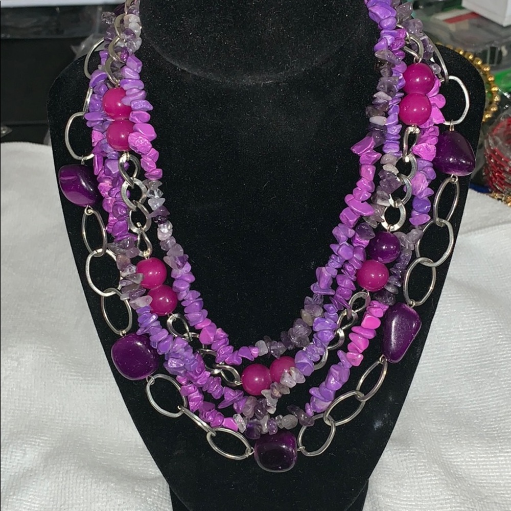 Elegant necklace
